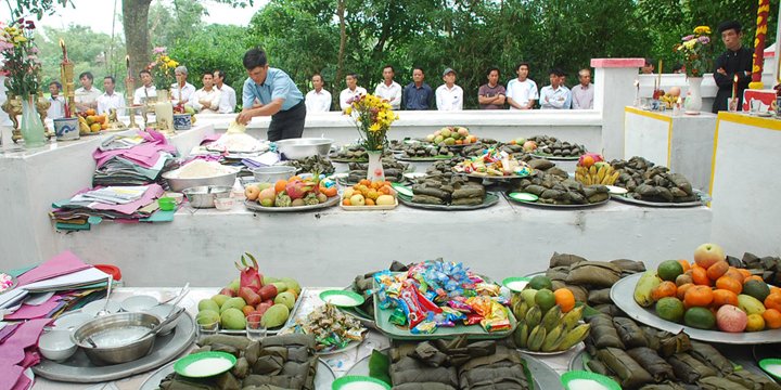 Lễ vật cúng tảo mộ Tết Thanh Minh cần chuẩn bị gồm những gì?